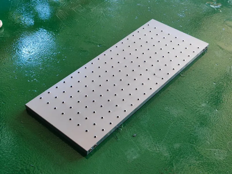 Studded Anti-Slip Solar Roof Walkway
