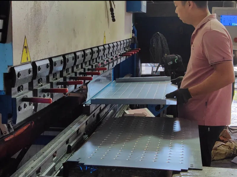 Studded Anti-Slip Solar Roof Walkway