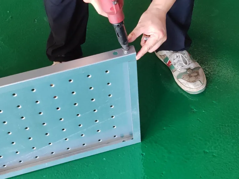 Studded Anti-Slip Solar Roof Walkway